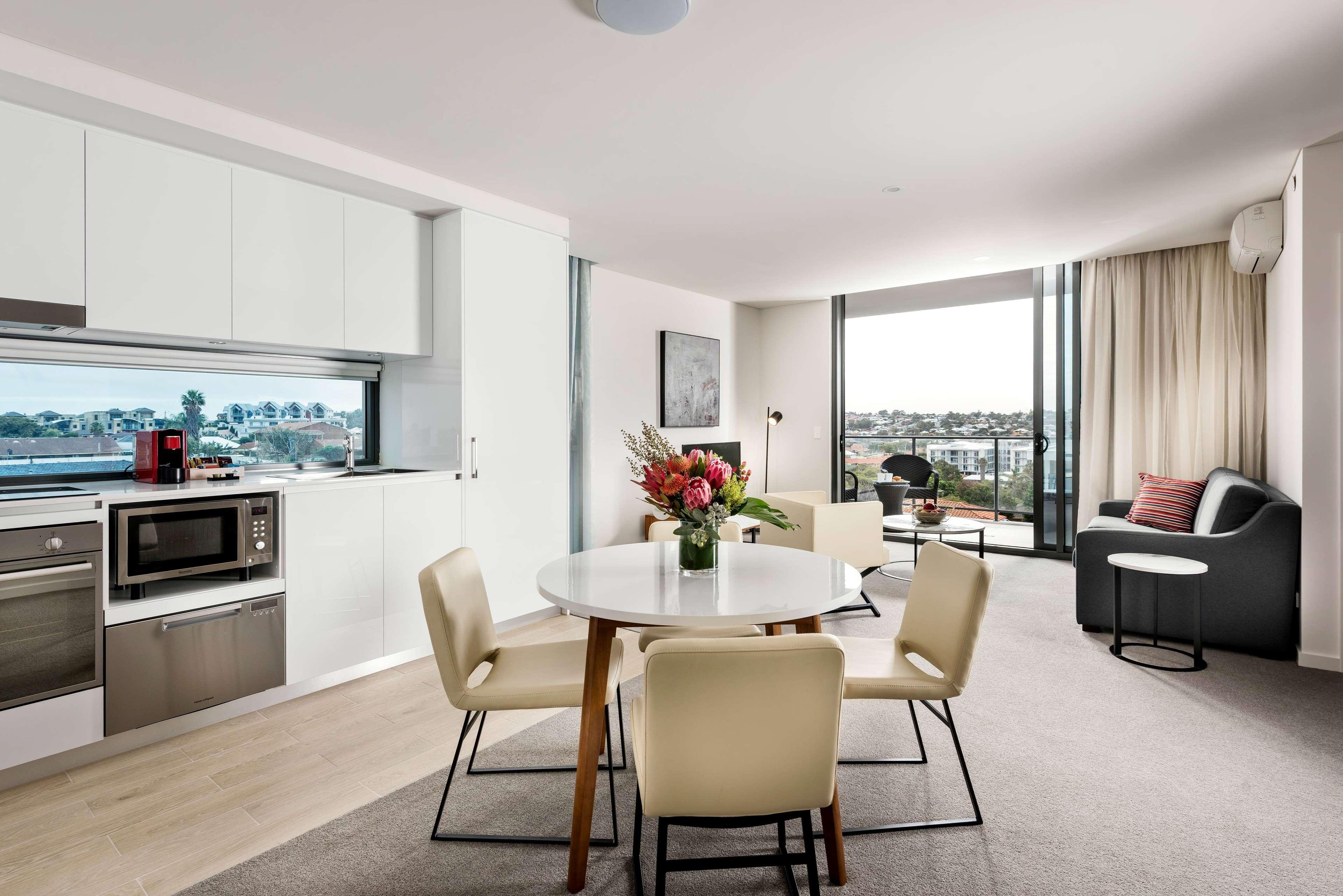 Ramada By Wyndham Vetroblu Scarborough Beach Perth Dış mekan fotoğraf