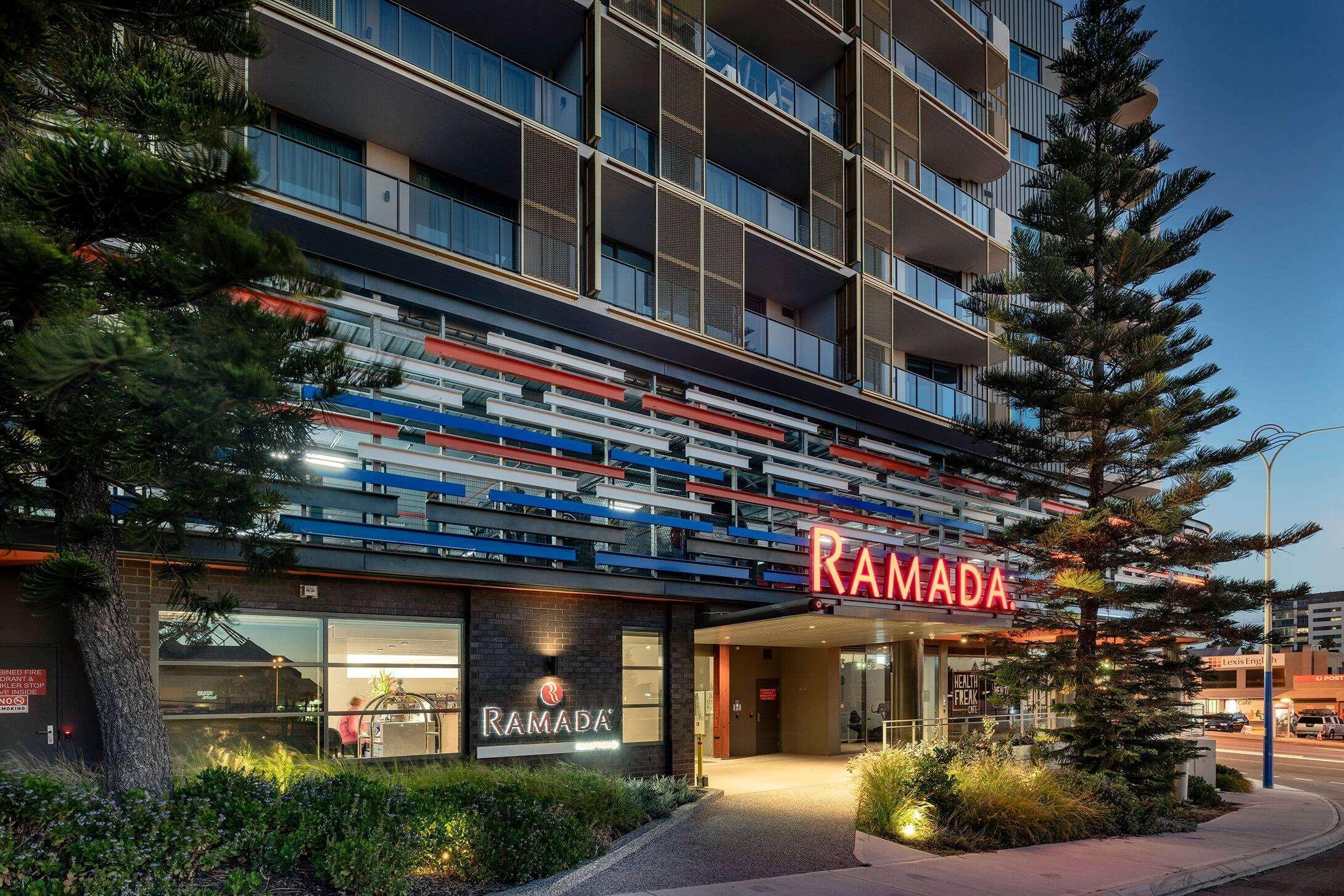 Ramada By Wyndham Vetroblu Scarborough Beach Perth Dış mekan fotoğraf